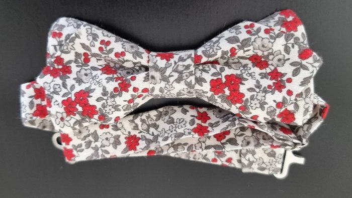 Nœud Papillon fleuri rouge/gris