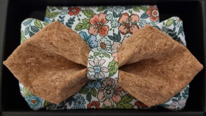 Nœud papillon liège/floral avec sa pochette